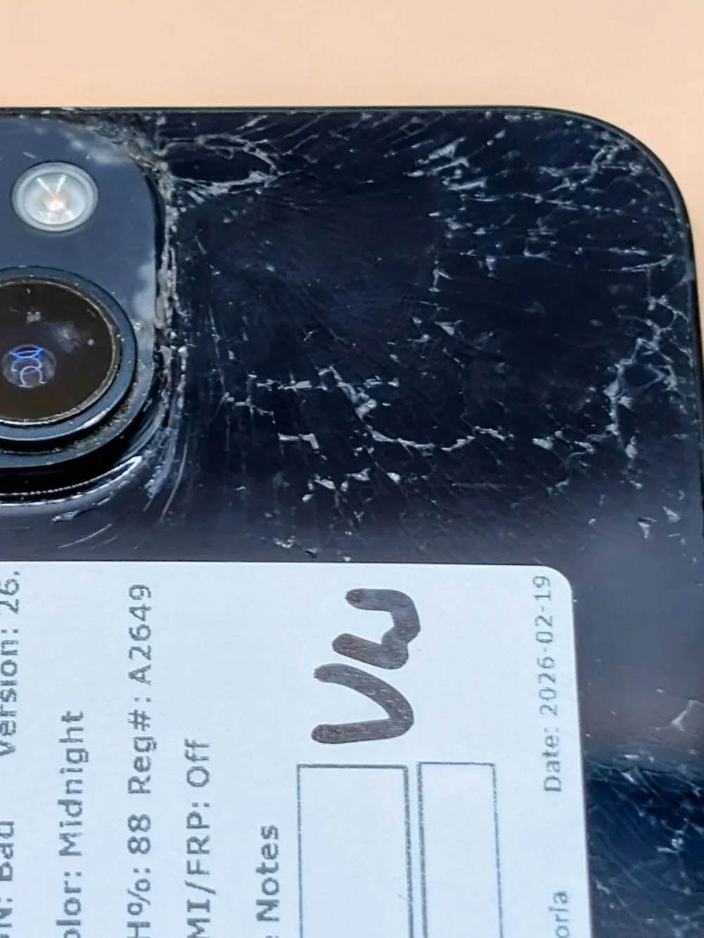 iPhone 14 256GB (Cracked casing)***
